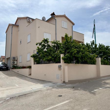 Hvar Apartments Felix Hvar Town Exterior photo